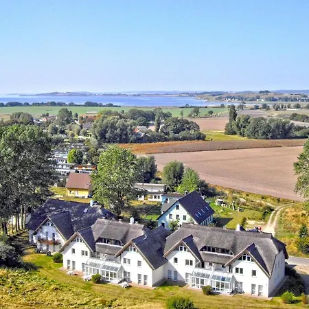 Strandhaus Moenchgut Ferienwohnung 06 Mit Sauna- Und Schwimmbadnutzung Im Ahoi Sellin Lobbe