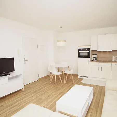 Strandhaus Moenchgut Ferienwohnung 06 Mit Sauna- Und Schwimmbadnutzung Im Ahoi Sellin Appartement *