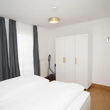 Strandhaus Moenchgut Ferienwohnung 06 Mit Sauna- Und Schwimmbadnutzung Im Ahoi Sellin Appartement *