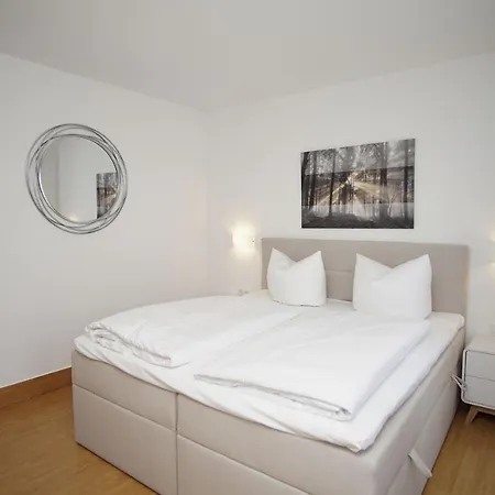 Strandhaus Moenchgut Ferienwohnung 06 Mit Sauna- Und Schwimmbadnutzung Im Ahoi Sellin